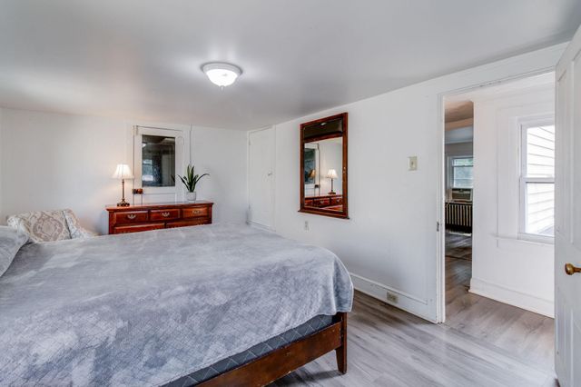 1621 EDEN RD, Lancaster, PA 17601