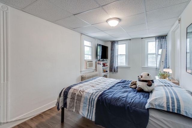 1621 EDEN RD, Lancaster, PA 17601