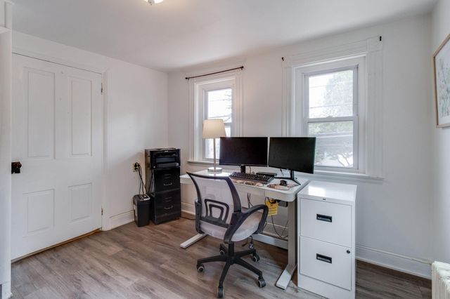 1621 EDEN RD, Lancaster, PA 17601