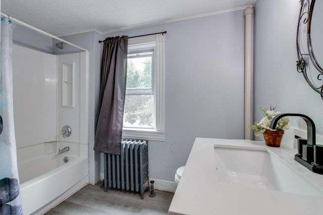 1621 EDEN RD, Lancaster, PA 17601