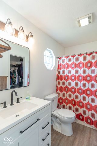 274 Pineview Drive, Mooresville, IN 46158