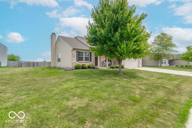 274 Pineview Drive, Mooresville, IN 46158