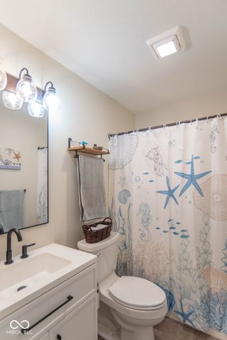 274 Pineview Drive, Mooresville, IN 46158