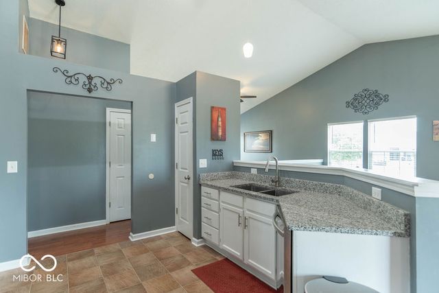 274 Pineview Drive, Mooresville, IN 46158