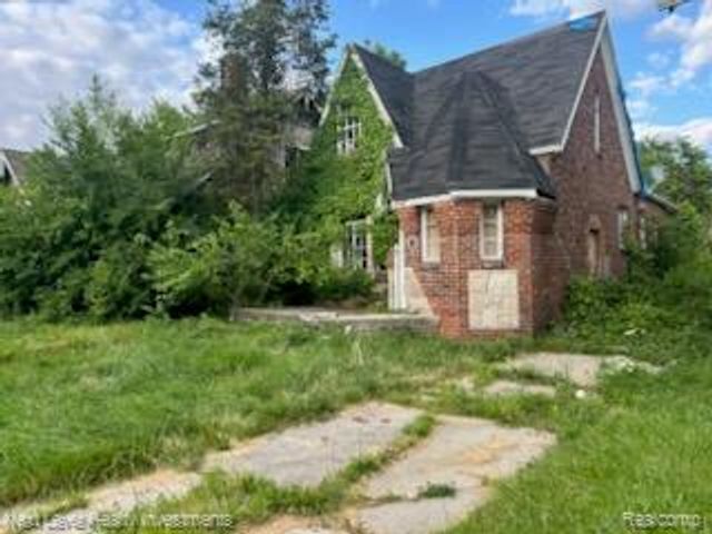 8854 Pinehurst Street, Detroit, MI 48204