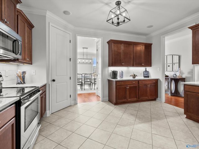 118 Park Square Lane, Madison, AL 35758