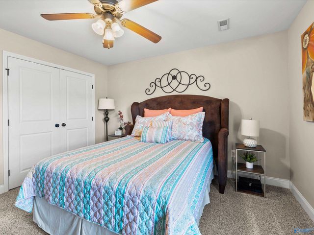 118 Park Square Lane, Madison, AL 35758