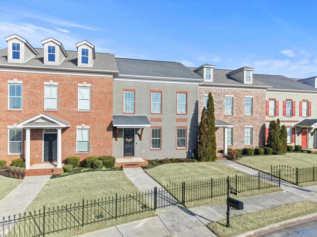 118 Park Square Lane, Madison, AL 35758