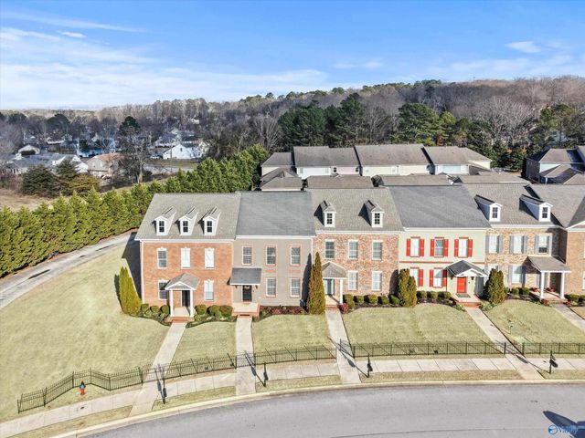 118 Park Square Lane, Madison, AL 35758