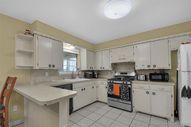 909 P NW, Ardmore, OK 73401