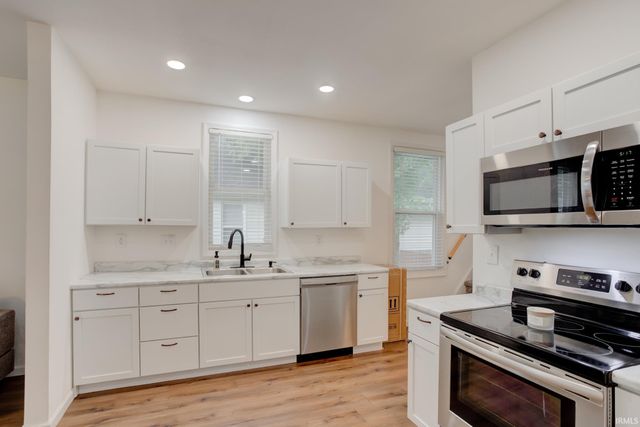 1411 E Sycamore Street, Evansville, IN 47714