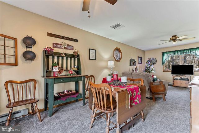 43 MARIA LN, Schwenksville, PA 19473