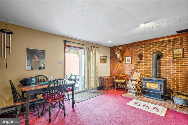 43 MARIA LN, Schwenksville, PA 19473