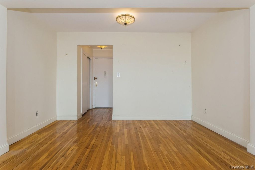 210 E Broadway 6B, Long Beach, NY 11561
