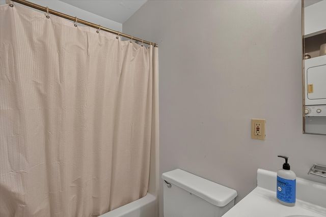 33 Chestnut Street 104, Boston, MA 02129