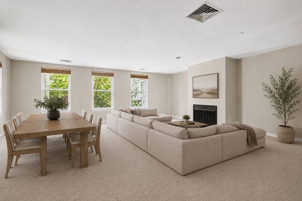 33 Chestnut Street 104, Boston, MA 02129
