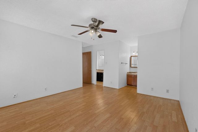 8418 Fathom CIR D401, Austin, TX 78750