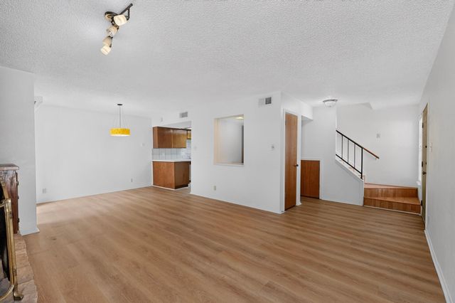 8418 Fathom CIR D401, Austin, TX 78750