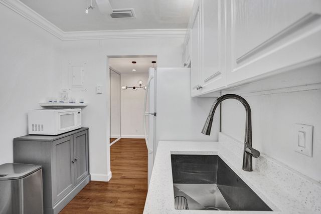 6289 Bay Club Drive, Fort Lauderdale, FL 33308