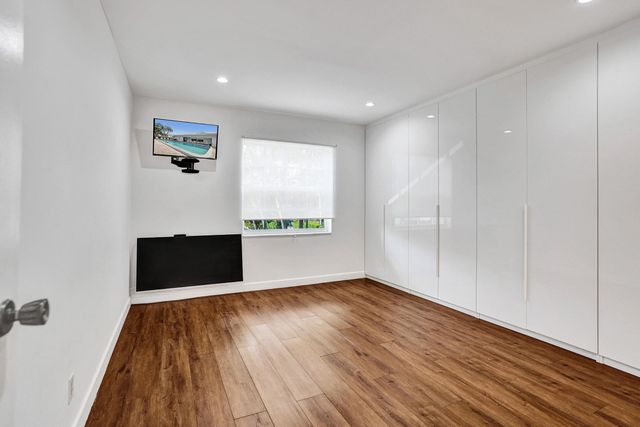 6289 Bay Club Drive, Fort Lauderdale, FL 33308