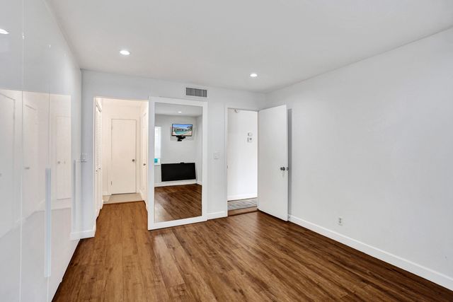 6289 Bay Club Drive, Fort Lauderdale, FL 33308