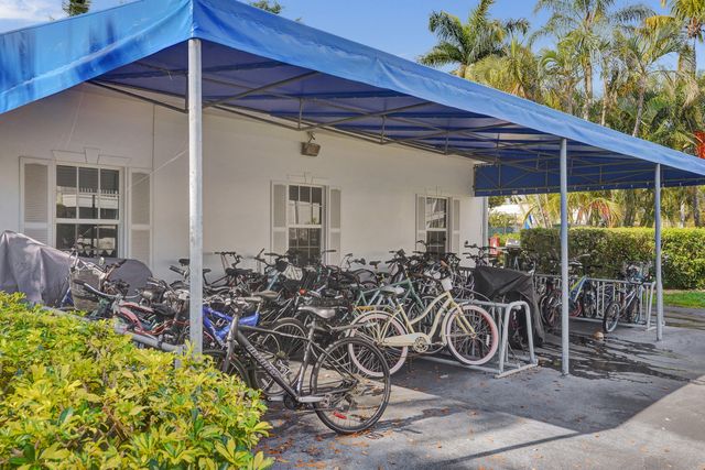 6289 Bay Club Drive, Fort Lauderdale, FL 33308