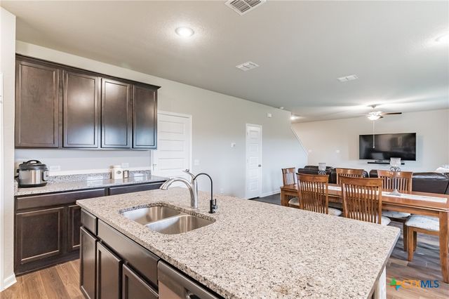 7811 Toledo Bend, San Antonio, TX 78252