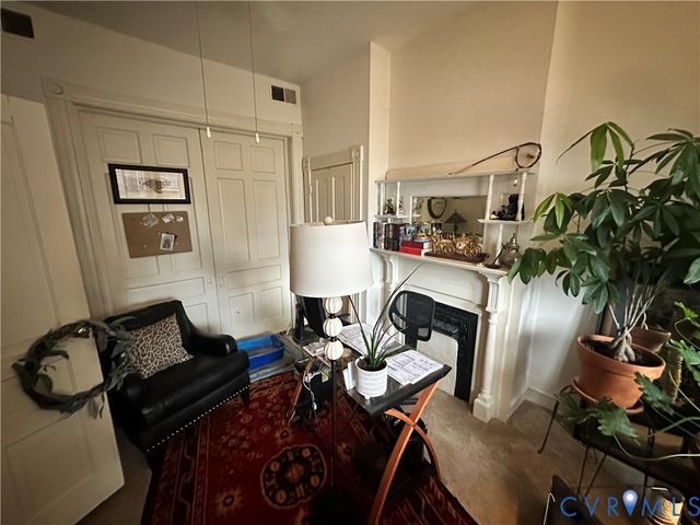 8 S Robinson St, Richmond, VA 23220