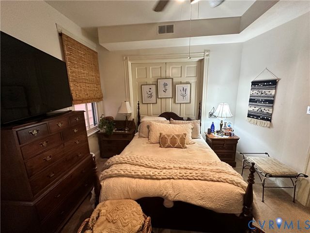 8 S Robinson St, Richmond, VA 23220