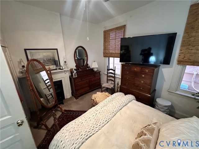 8 S Robinson St, Richmond, VA 23220