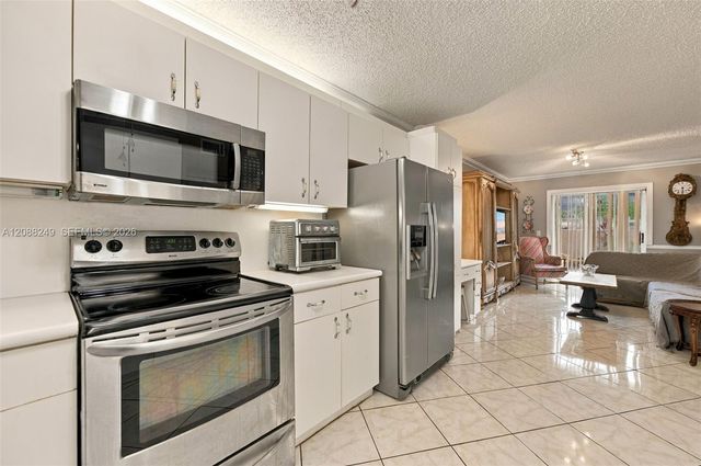 7503 Granville Drive 102, Tamarac, FL 33321