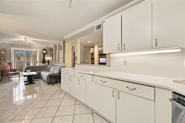7503 Granville Drive 102, Tamarac, FL 33321