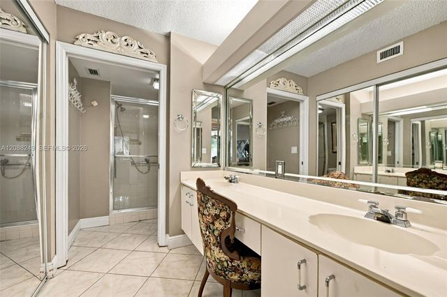 7503 Granville Drive 102, Tamarac, FL 33321