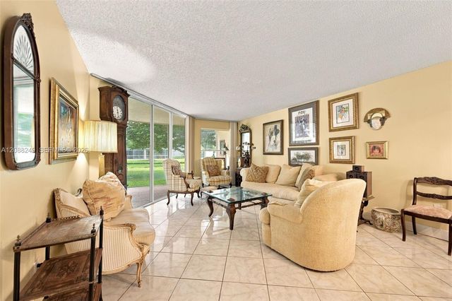 7503 Granville Drive 102, Tamarac, FL 33321