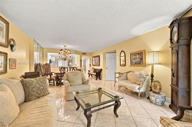 7503 Granville Drive 102, Tamarac, FL 33321