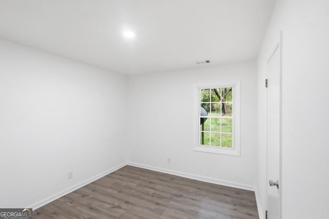 8184 Laurel Drive SW, Covington, GA 30014