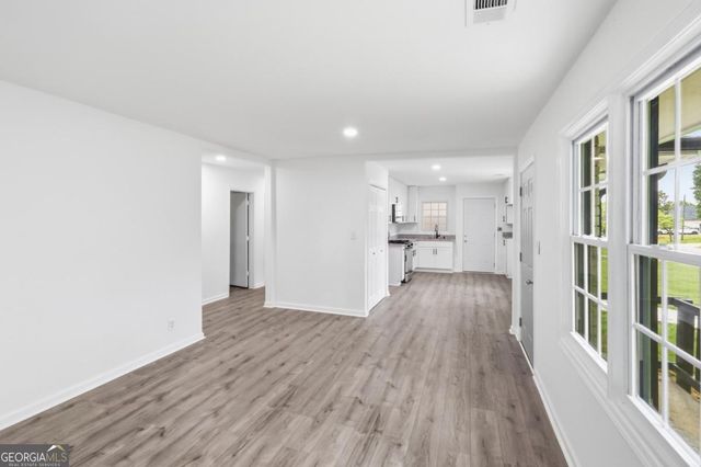 8184 Laurel Drive SW, Covington, GA 30014