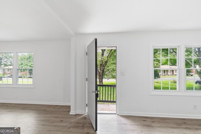 8184 Laurel Drive SW, Covington, GA 30014