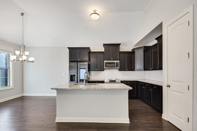 275 LAUREL ST, Oakland, TN 38060