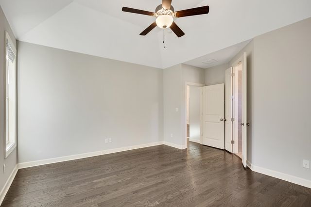 275 LAUREL ST, Oakland, TN 38060