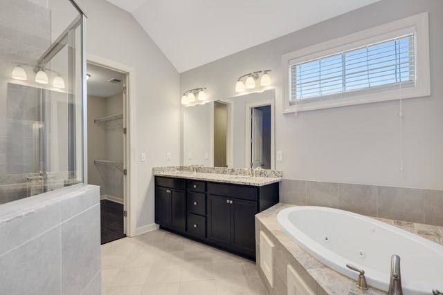 275 LAUREL ST, Oakland, TN 38060