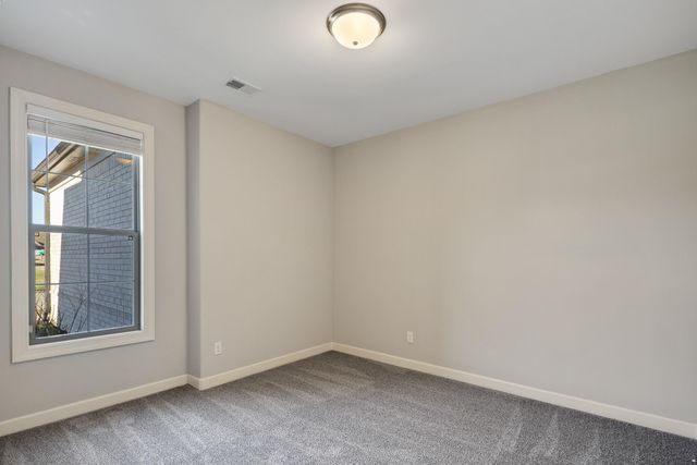 275 LAUREL ST, Oakland, TN 38060