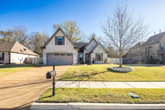 275 LAUREL ST, Oakland, TN 38060