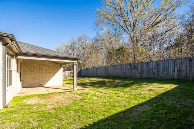 275 LAUREL ST, Oakland, TN 38060