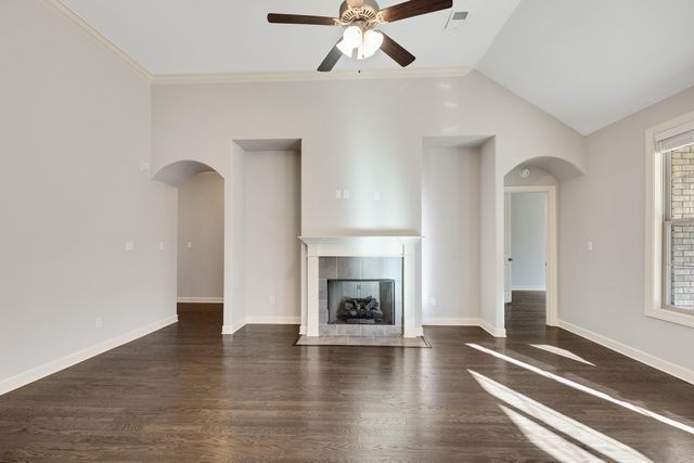 275 LAUREL ST, Oakland, TN 38060