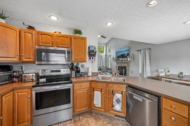 1627 Briarwood Street, West Liberty, OH 43357