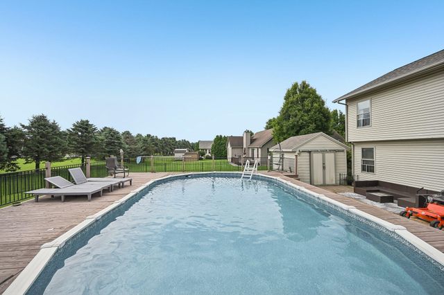 1627 Briarwood Street, West Liberty, OH 43357