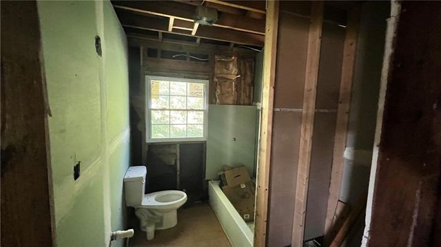 1241 Lyle Avenue, East Point, GA 30344