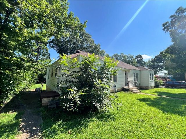 1241 Lyle Avenue, East Point, GA 30344
