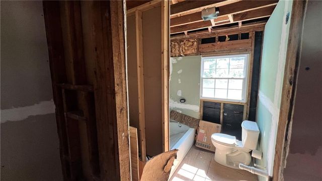 1241 Lyle Avenue, East Point, GA 30344